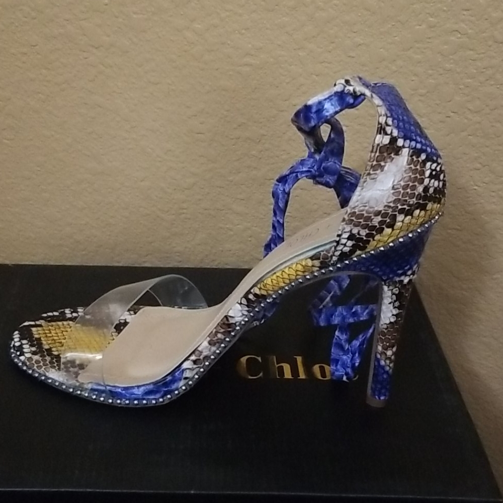 Shoes - Picture 2 of 4
